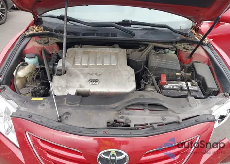 2007 Toyota Camry Xle V6 z USA, uszkodzony, nr VIN 4T1BK46K57U010346